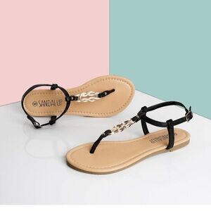 NWT Adorable Black sandals